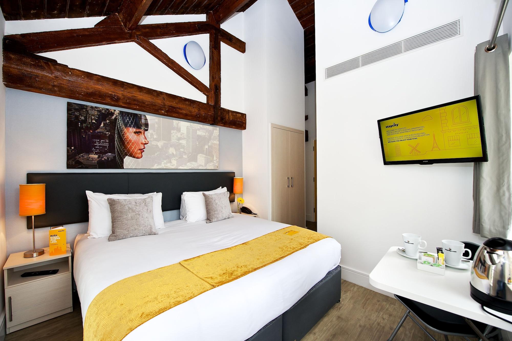 Hotel de apartamente Staycity Deptford Bridge Station Londra